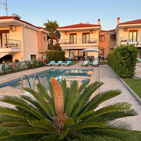Sunset Villa *